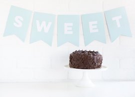 Chrome Paper Love  - Letter Banner